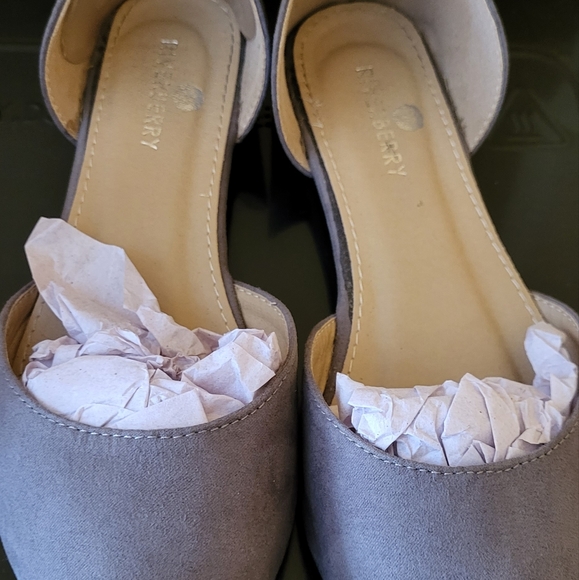 Shoes - Riverberry shoes size 7.5 to 8